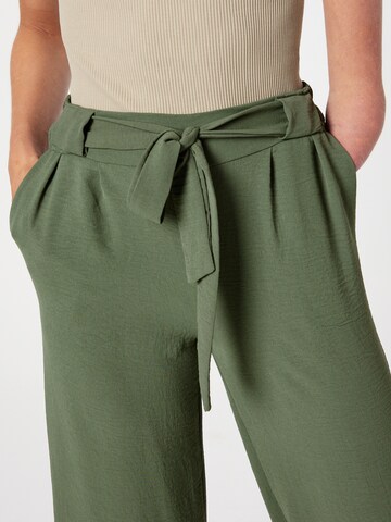 Hailys Loose fit Pleat-Front Pants 'Delila' in Green
