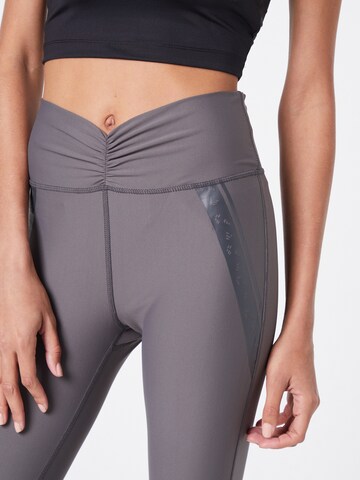 ONLY PLAY Skinny Workout Pants in Grey