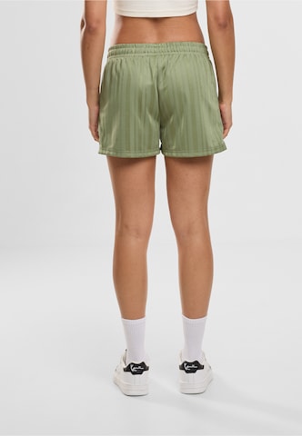 Karl Kani Regular Shorts in Grün