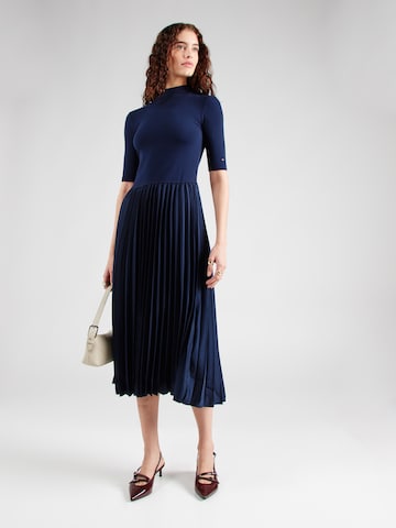 TOMMY HILFIGER Obleka | modra barva: sprednja stran