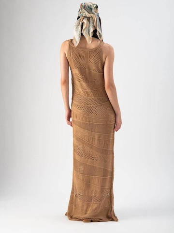 Abito di MND in beige