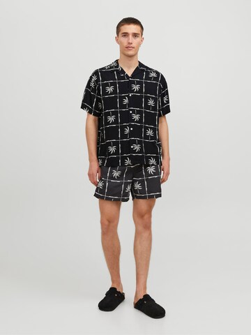 JACK & JONES Классический крой Рубашка 'JORLuke Ocean Resort' в Черный: спереди