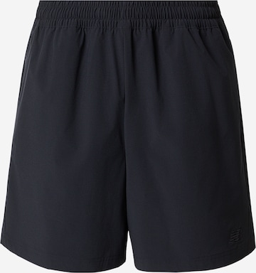 new balance Loosefit Housut värissä musta: etupuoli