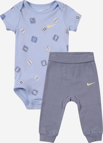 Nike Sportswear Set i blå: framsida