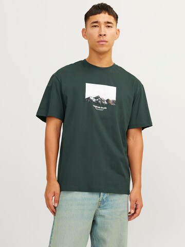 JACK & JONES T-shirt 'VESTERBRO' i grön: framsida