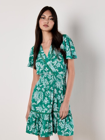 Robe ' ' Apricot en vert : devant