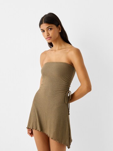 Bershka Knitted dress in Green: front