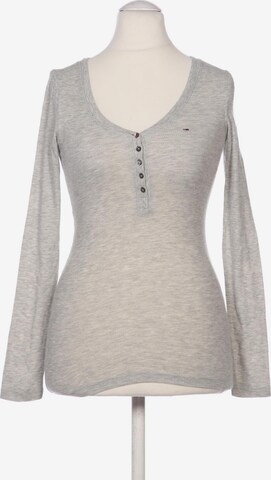 Tommy Jeans Top & Shirt in S in Grey: front