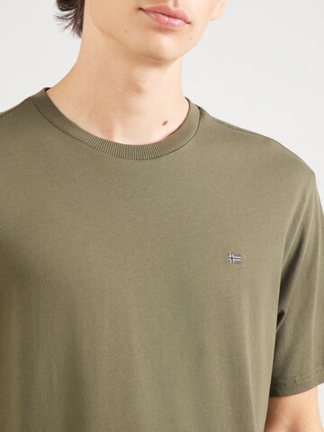 NAPAPIJRI - Camiseta 'S-NEDLES' en verde