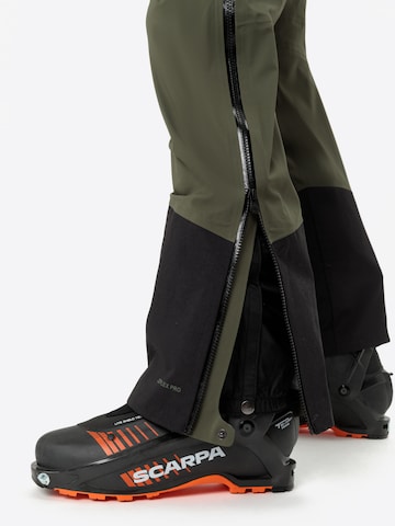 VAUDE Regular Outdoorbroek ' Monviso ' in Groen