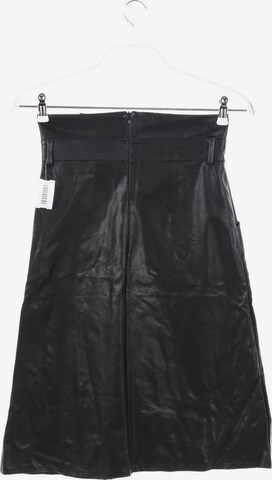 UNBEKANNT Skirt in M in Black
