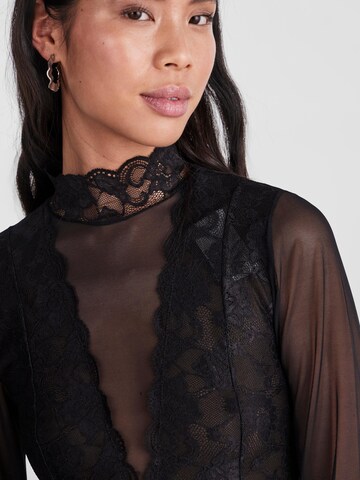 PIECES Shirtbody 'SICCA' in Schwarz