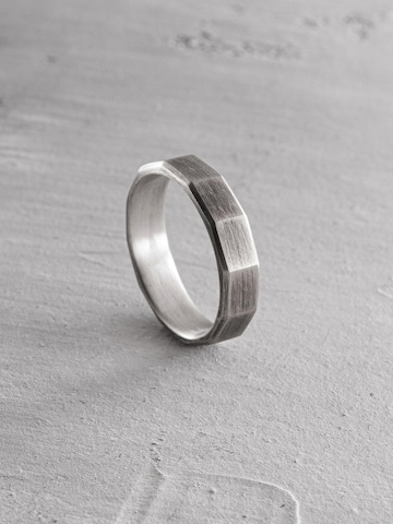 Bague 'BALANSE' REYTEL en argent : devant