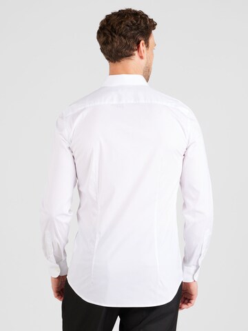 UNITED COLORS OF BENETTON - Ajuste estrecho Camisa 'SHIRT' en blanco