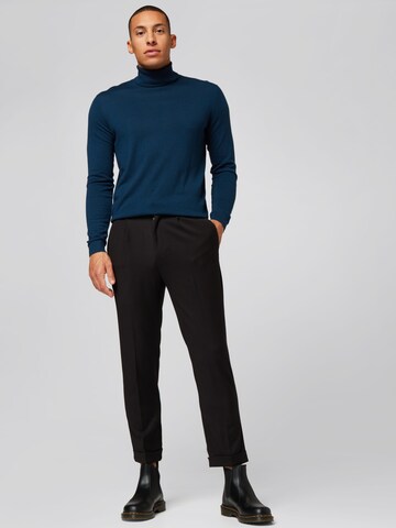 Regular Pantalon à pince TRAPP en noir