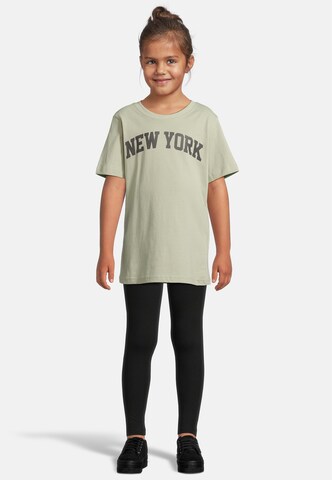 Maglietta 'New York & Los Angeles College' di Urban Classics in verde