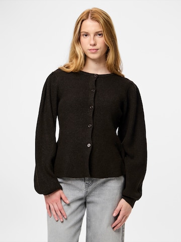 PIECES Strickjacke 'PCSILLY' in Braun: Vorderseite