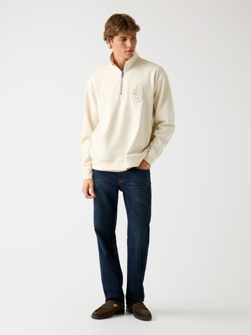 GUESS Sweatshirt in Beige