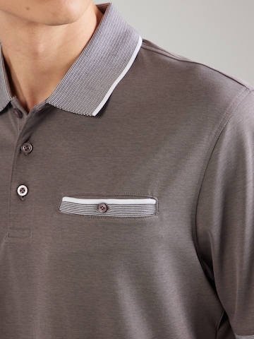T-Shirt bugatti en gris