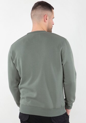 ALPHA INDUSTRIES Sweatshirt in Green