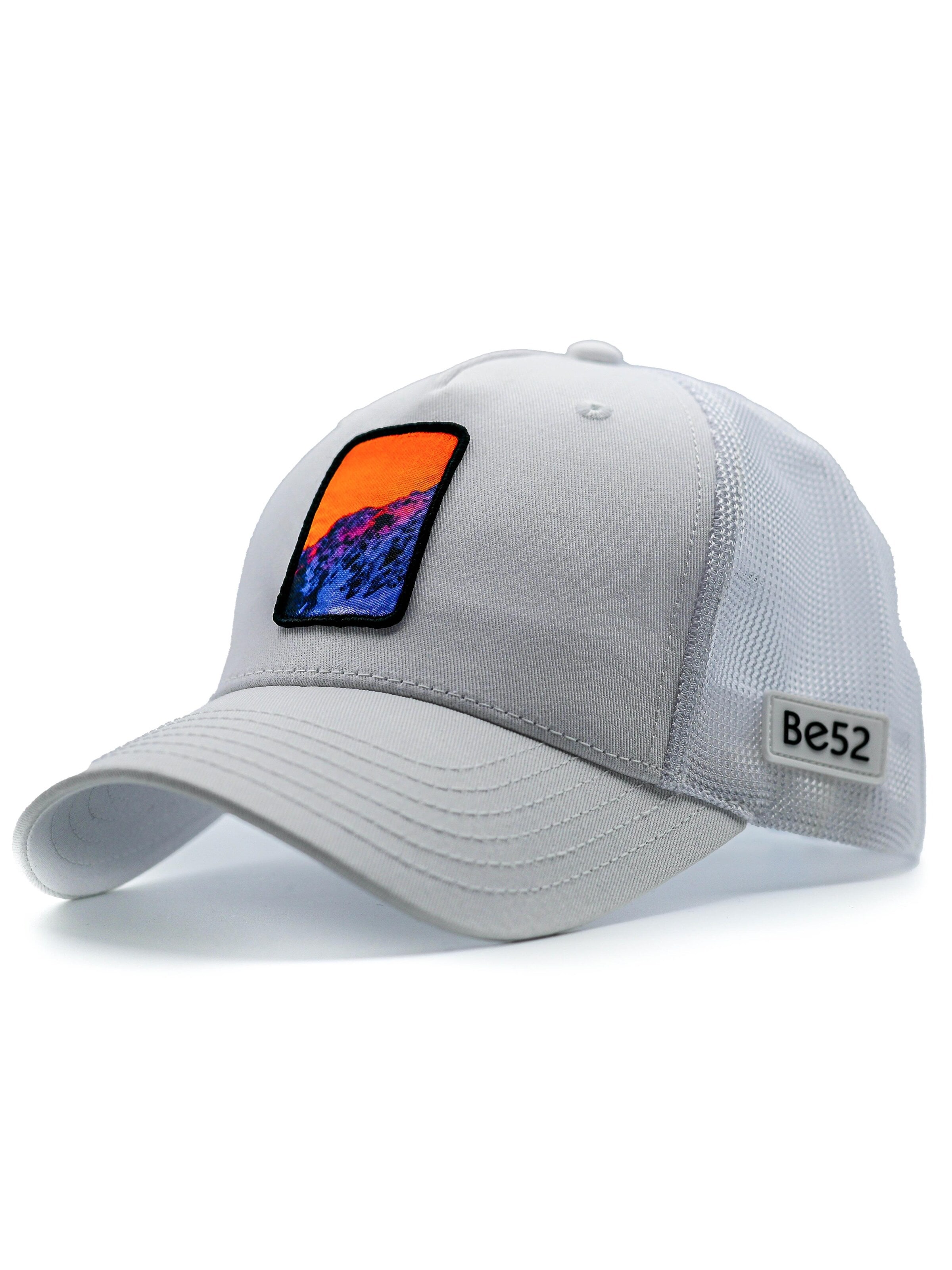 Be52 Cap 'Alpine premiumS' in White: front