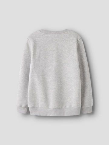 LMTD Sweatshirt in Grau