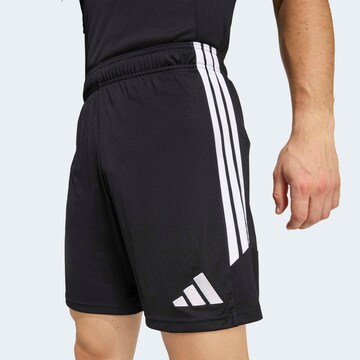 ADIDAS PERFORMANCE Regular Shorts in Schwarz: Vorderseite