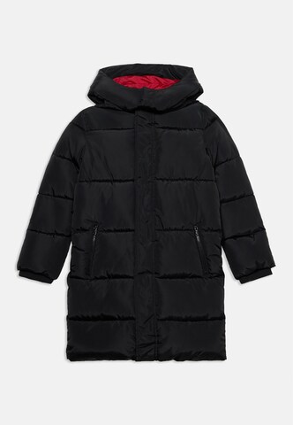 Geacă de iarnă de la GUESS pe negru: față