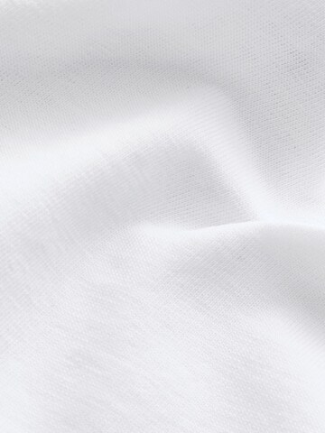 Next Set in White