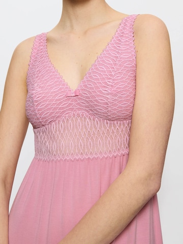 TRIUMPH Nachthemd ' Aura Spotlight ' in Pink