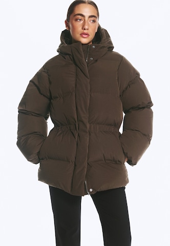 WEEKDAY - Chaqueta de invierno en marrón: frente