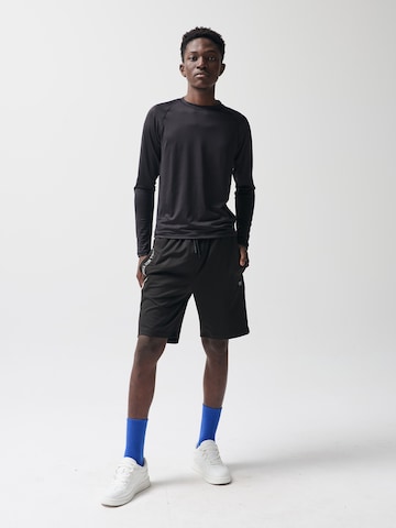 Regular Pantalon NoWear en noir : devant