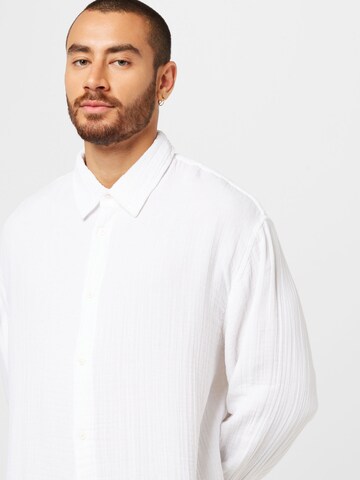 WEEKDAY Comfort fit Button Up Shirt in White