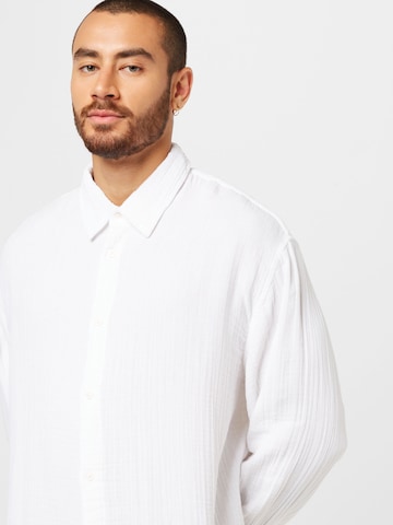WEEKDAY Comfort fit Button Up Shirt in White