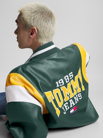 Tommy Jeans - Chaqueta de entretiempo en verde