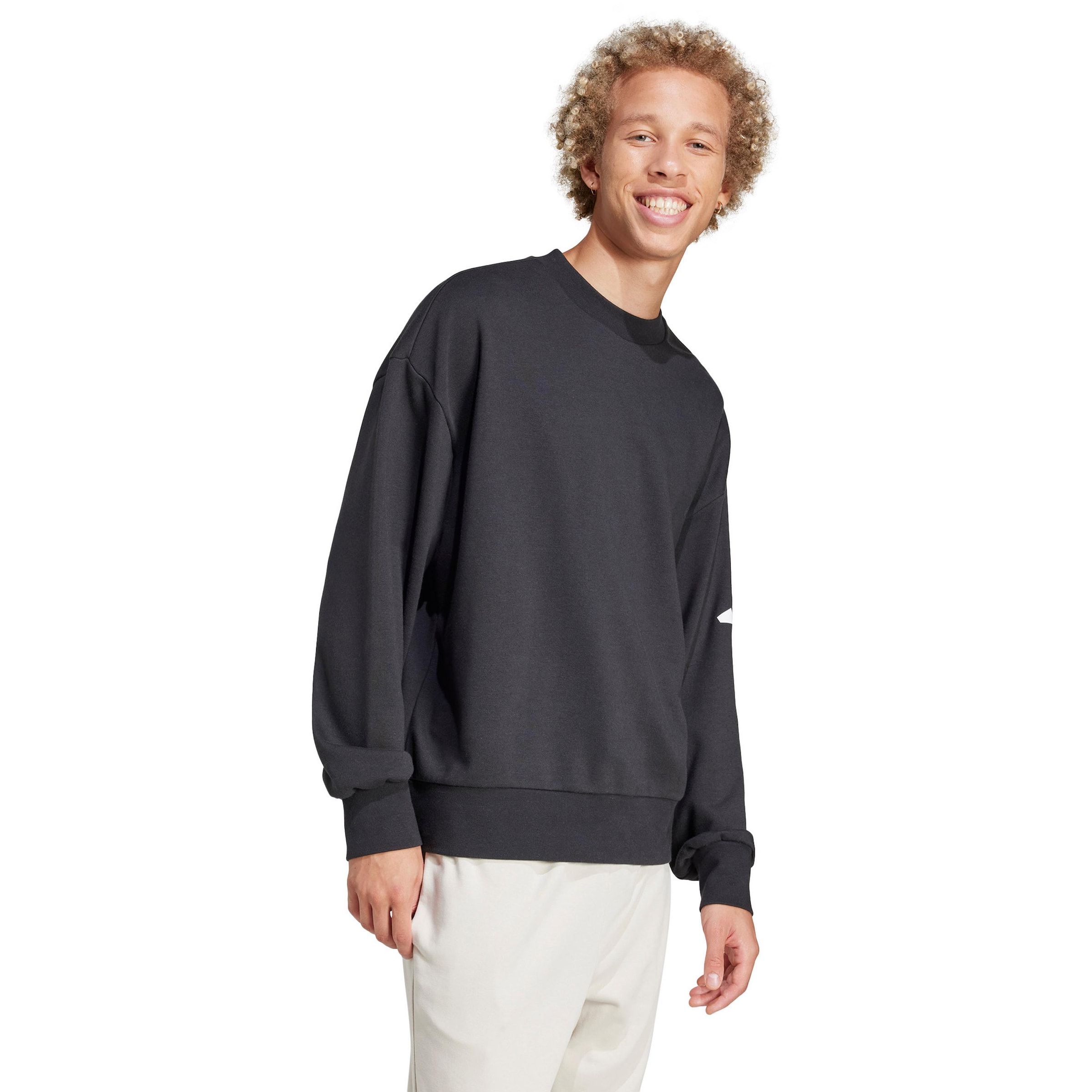 ADIDAS SPORTSWEAR Sports sweatshirt 'Essentials' in Black