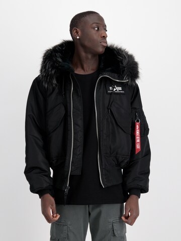 ALPHA INDUSTRIES Övergångsjacka i svart: framsida