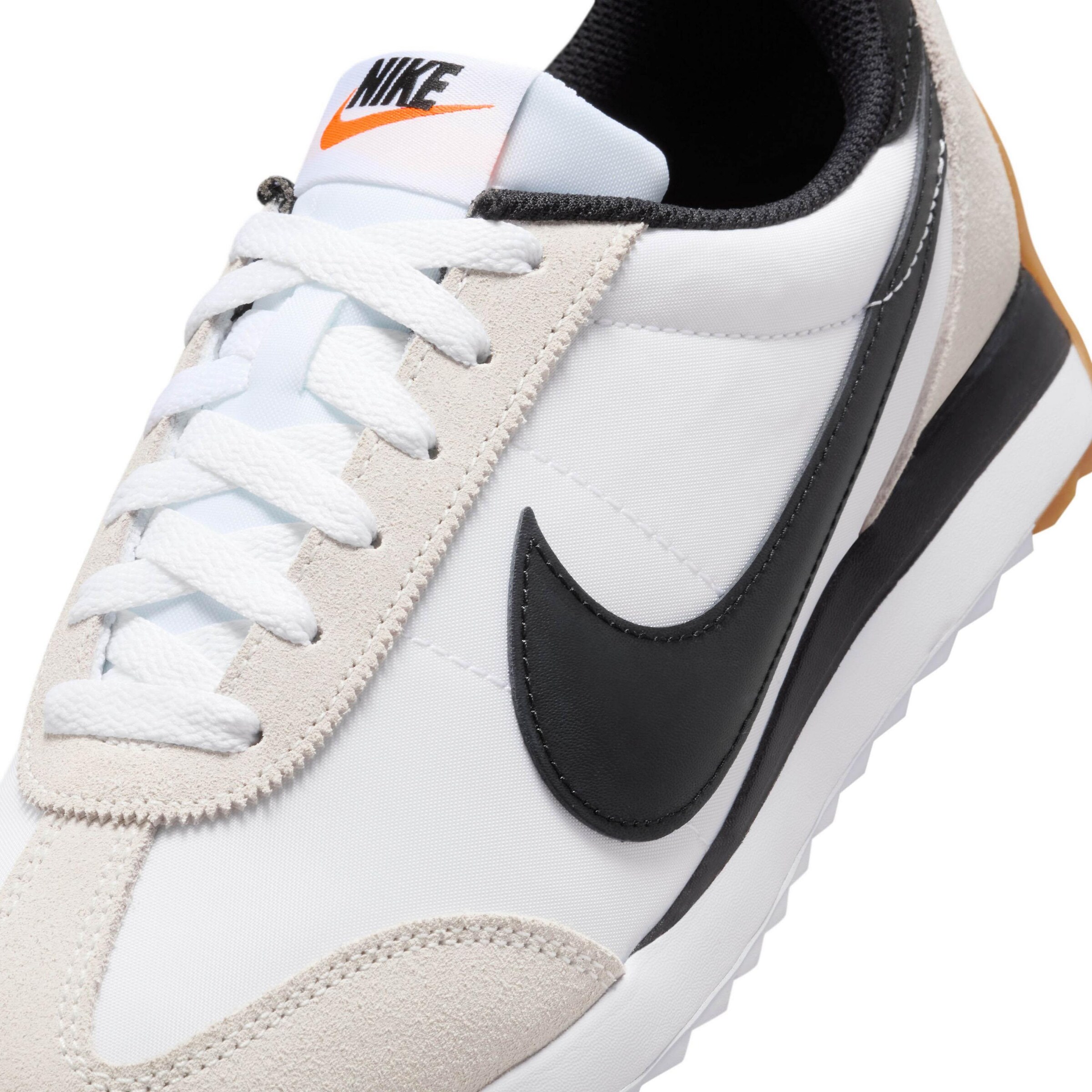 Nike Sportswear - Zapatillas deportivas bajas 'Pacific' en beige