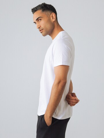 Honest Basics Shirt 'T-shirt Men' in Wit