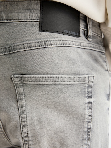 Pull&Bear Regular Jeans in Grijs