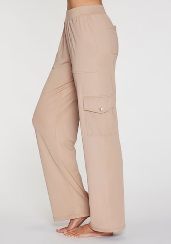 H.I.S Loose fit Cargo Pants in Beige