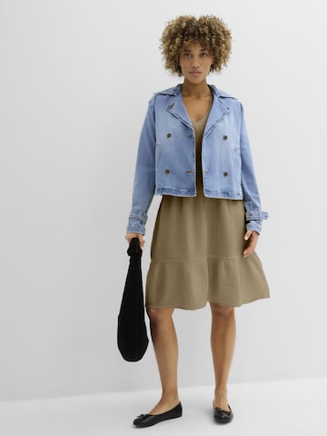 bonprix Oversized jurk in Bruin