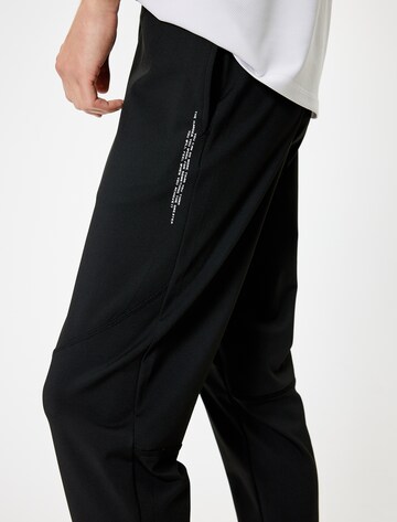 Koton Regular Broek in Zwart