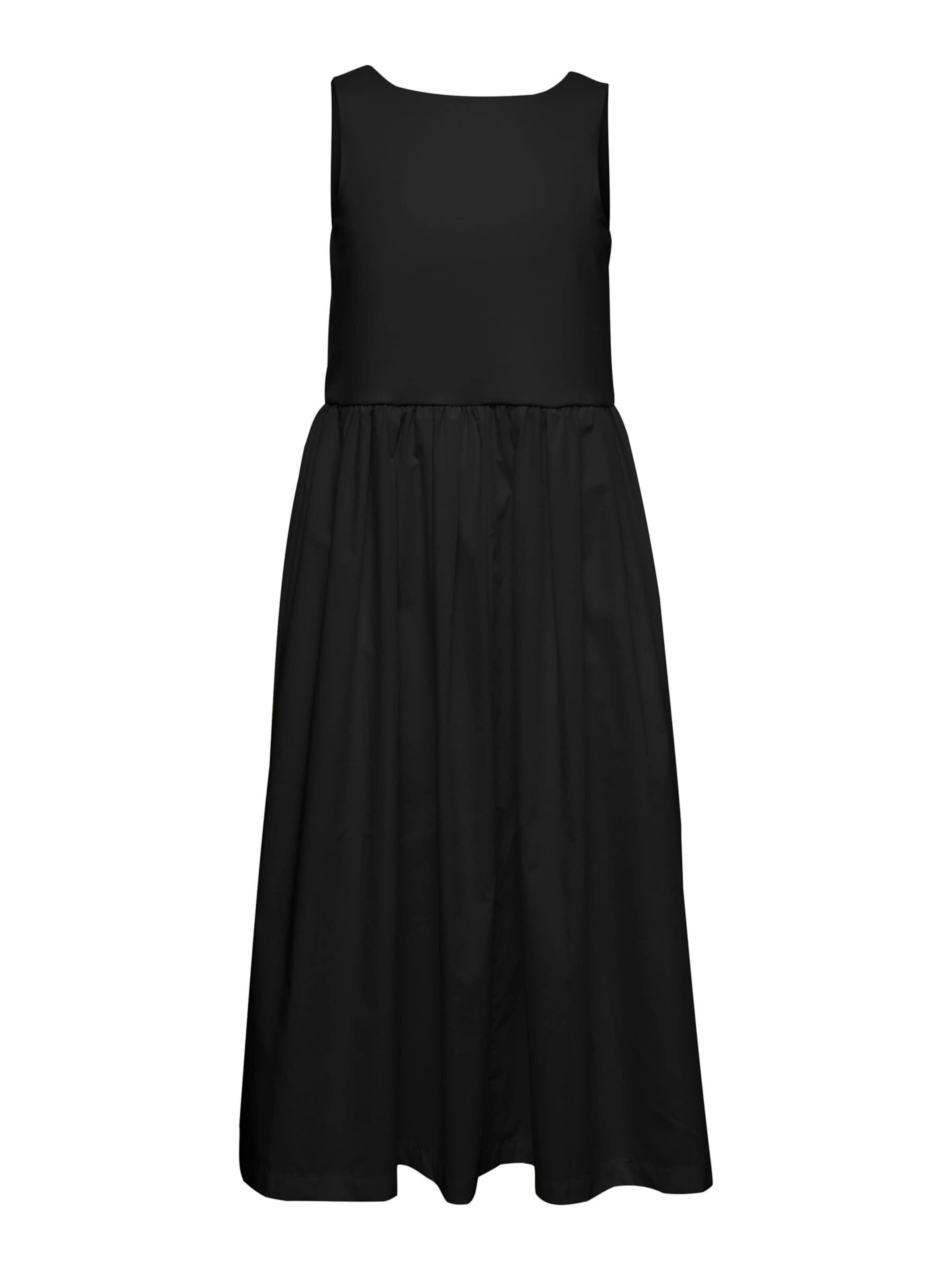 Robe 'VMCAne' Vero Moda Curve en noir