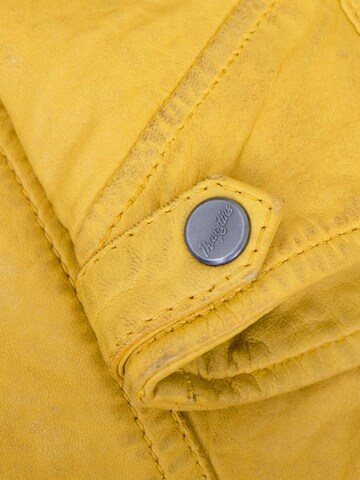 Mauritius Between-Season Jacket in Yellow