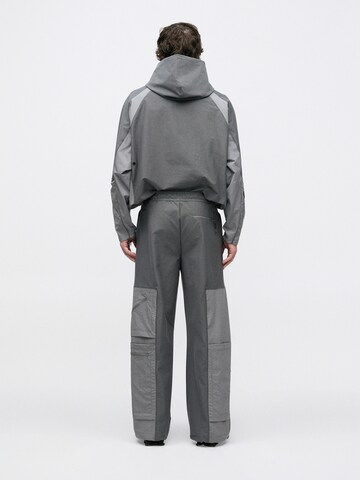 Nike Sportswear Szabványos Nadrág - szürke