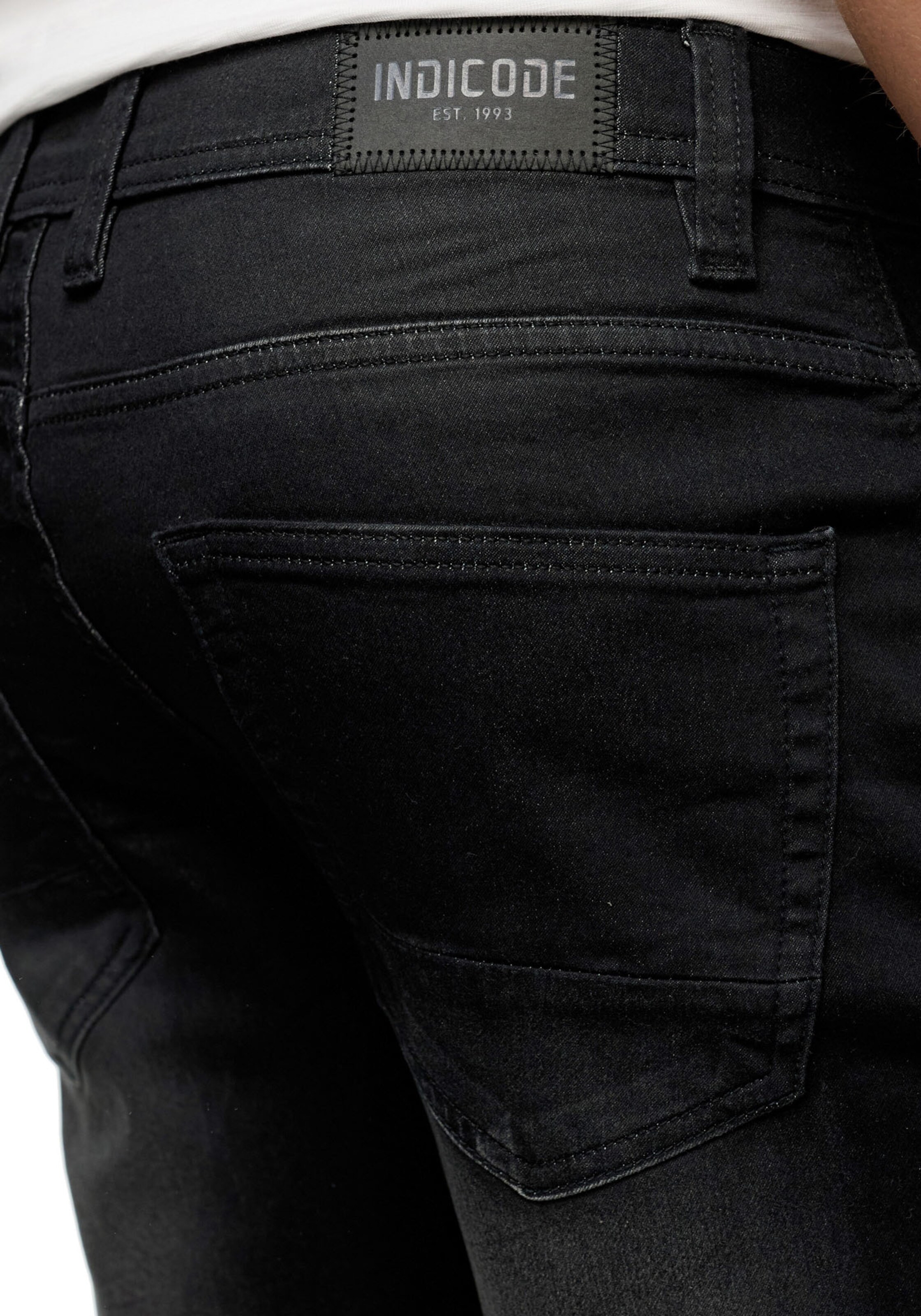 INDICODE JEANS Regular Shorts in Schwarz
