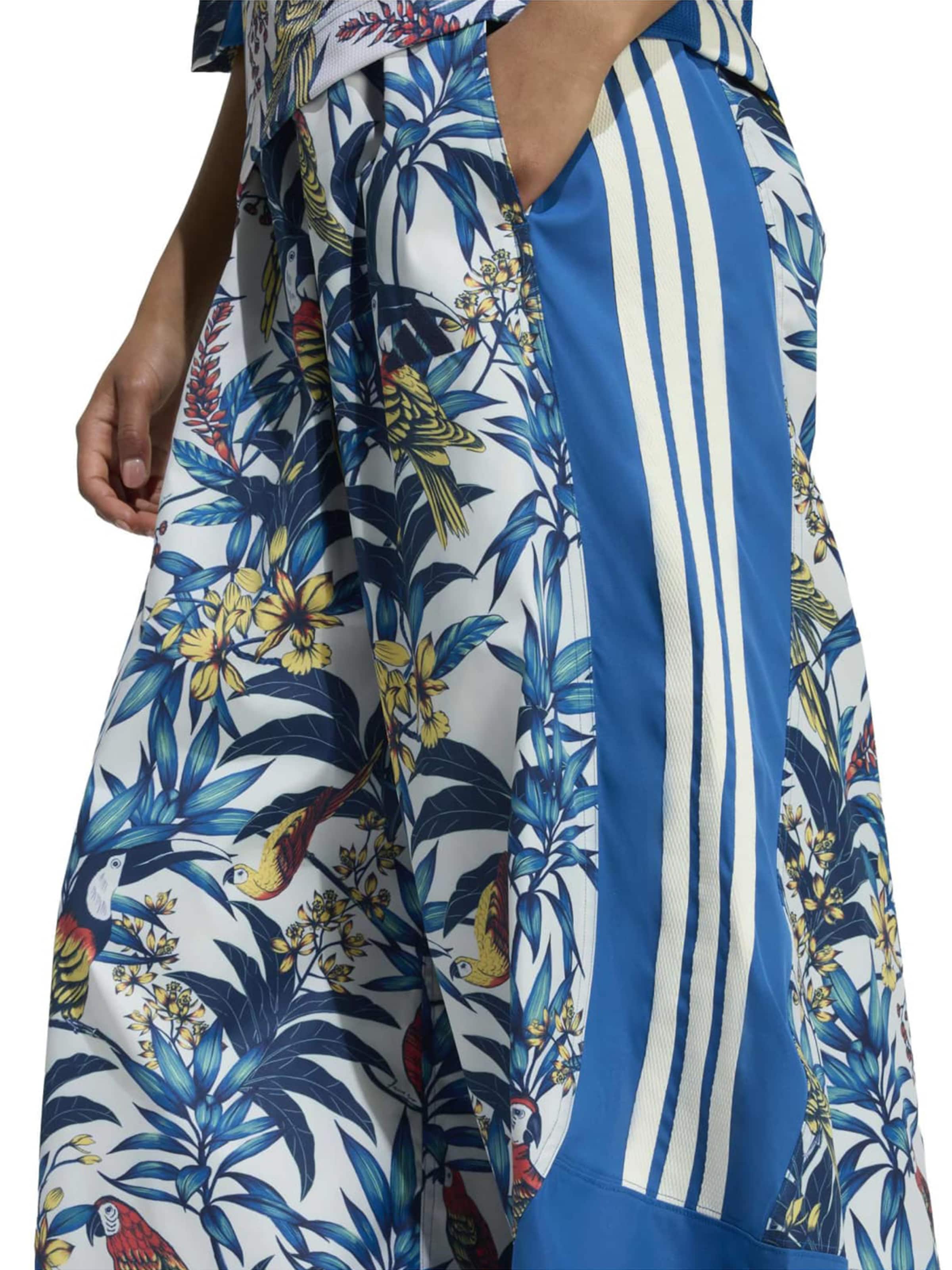 ADIDAS SPORTSWEAR Baggy Sportbroek 'FARM PRM' in Groen