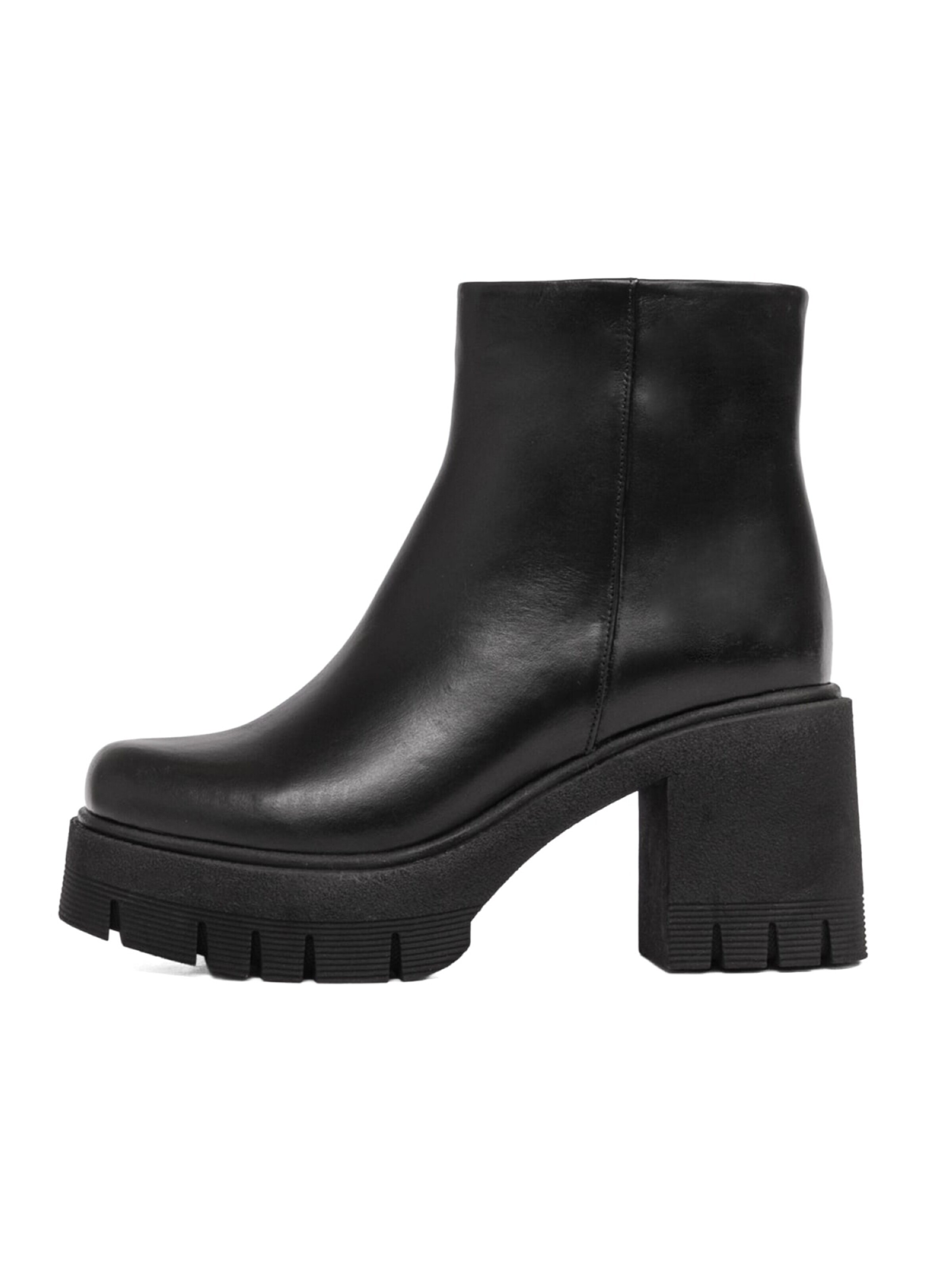 L'Arte Milano Boots in Black: front