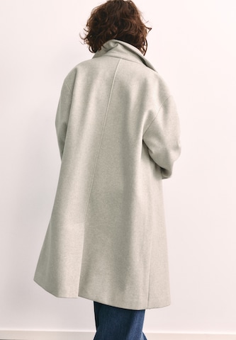 Cappotto di mezza stagione di Pull&Bear in beige